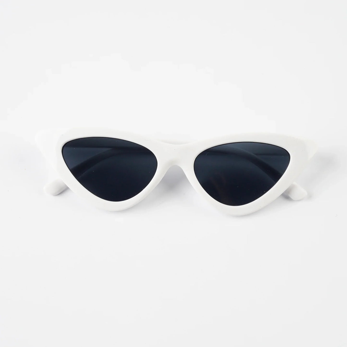 VINTAGE WHITE