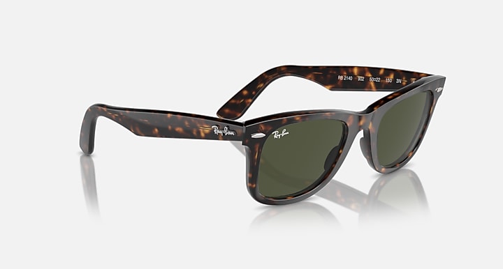 Wayfarer Polished Tortoise Green Lense