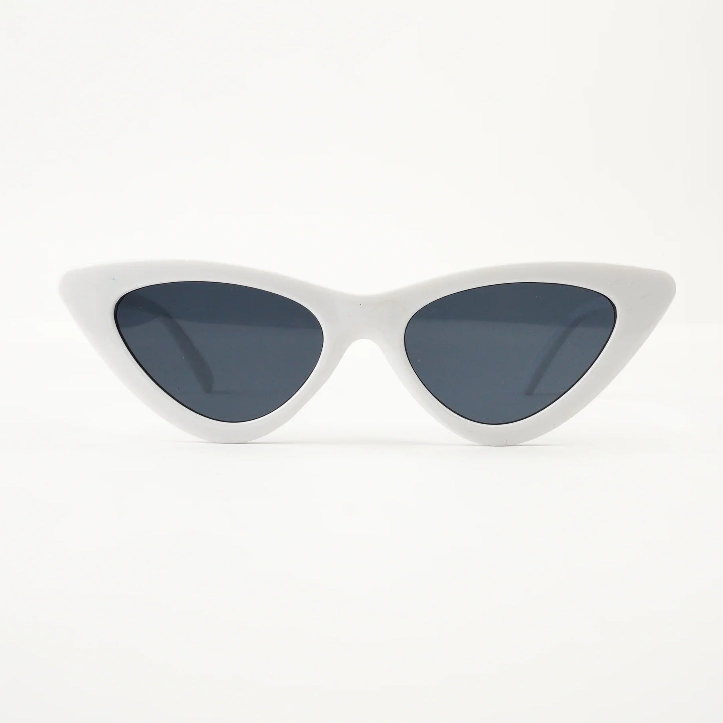 VINTAGE WHITE